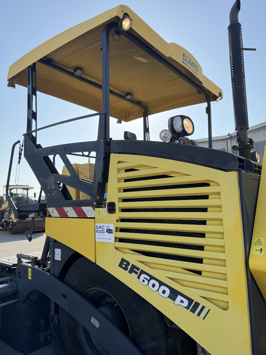 Usato 2010 Bomag BF 600P