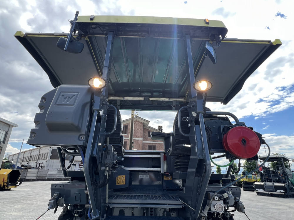 Usato 2018 Vogele S 1300-3i