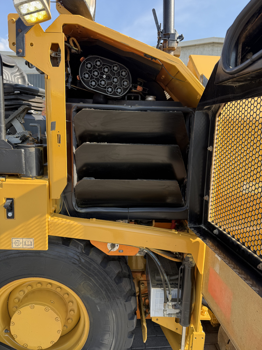 Usato 2018 Caterpillar AP 300F