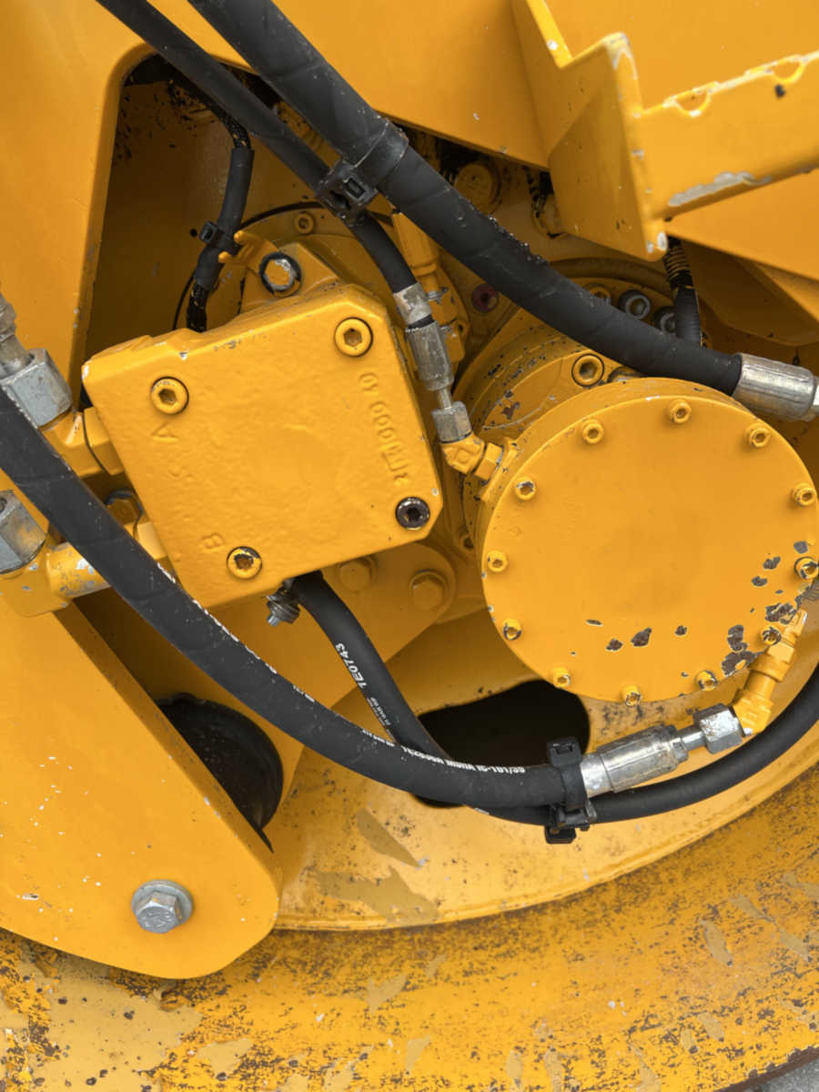 Usato 2017 Caterpillar CD 8