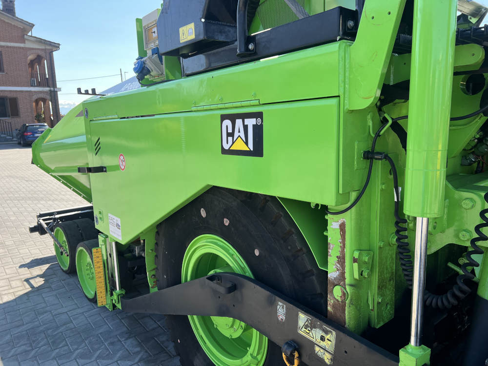 Usato 2010 Caterpillar AP 600D