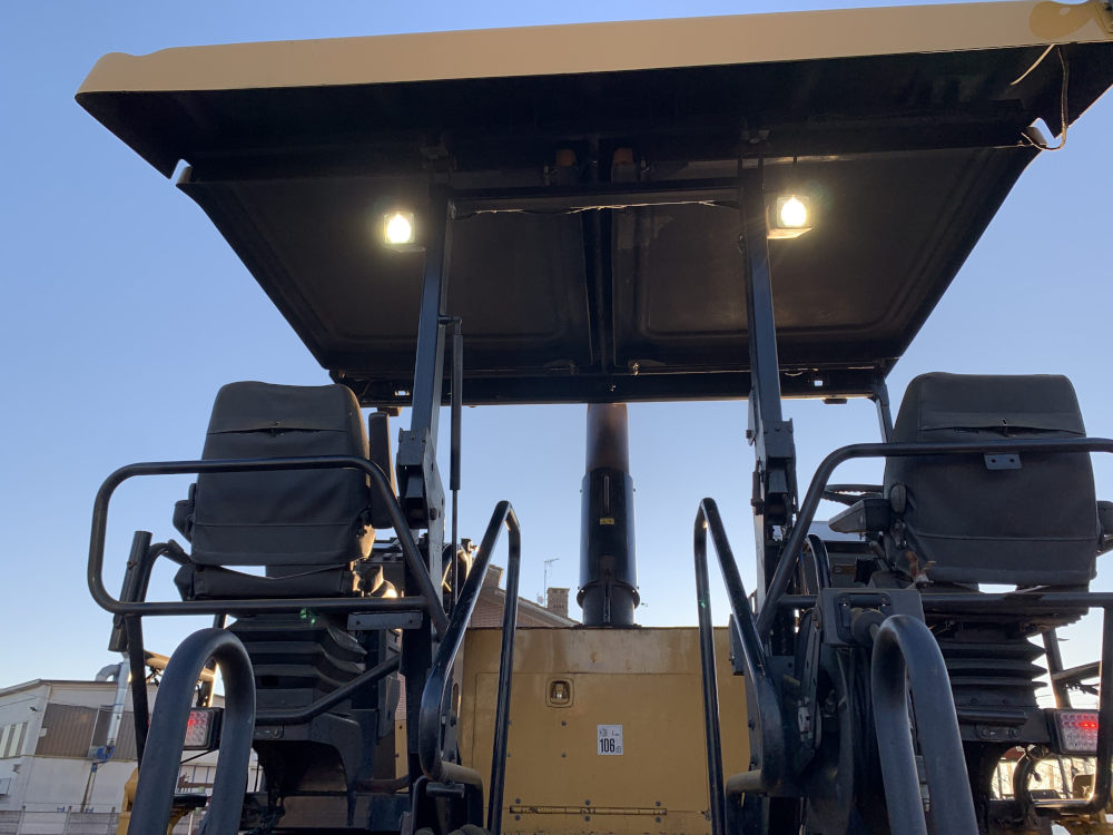 Usato 2013 Caterpillar AP 555E