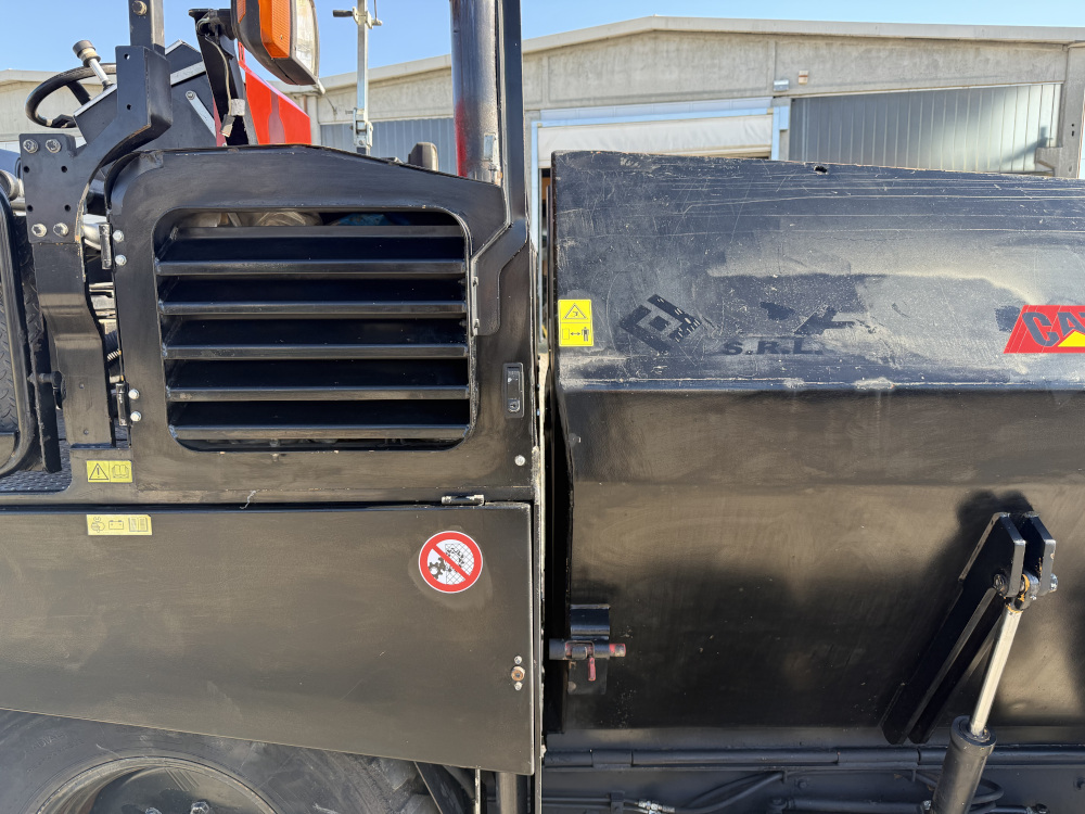 Usato 2011 Caterpillar AP 300