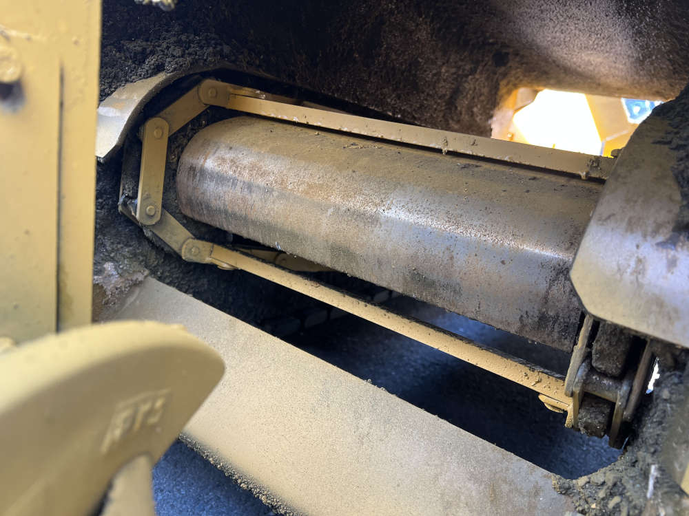 Usato 2012 Caterpillar AP 255E