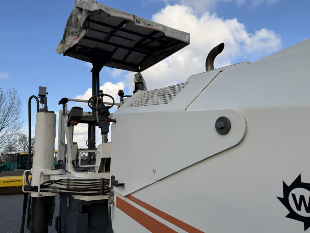 Usato 2001 Wirtgen W 1000F