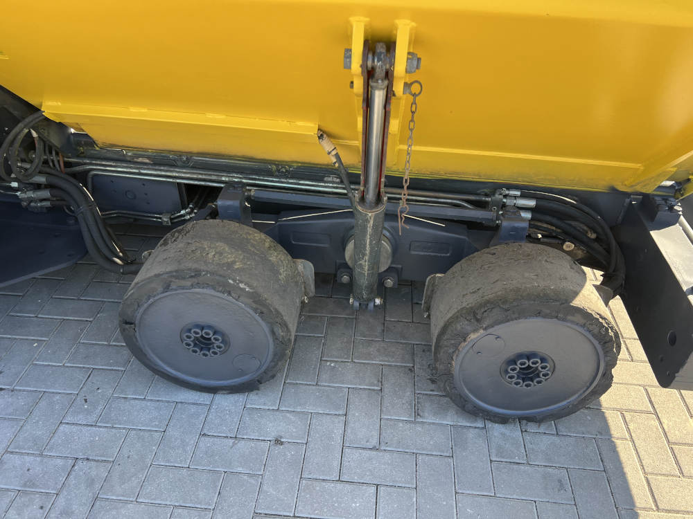 Usato 2009 Bomag BF 691P