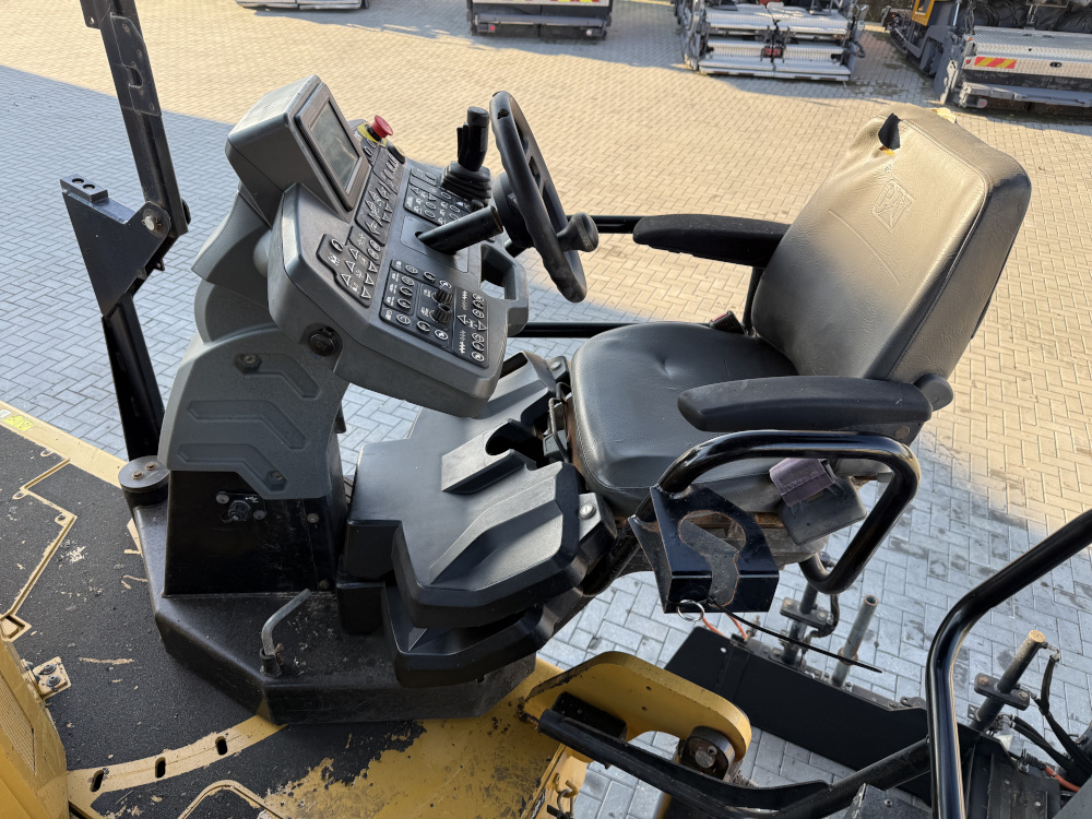 Usato 2017 Caterpillar AP 655F