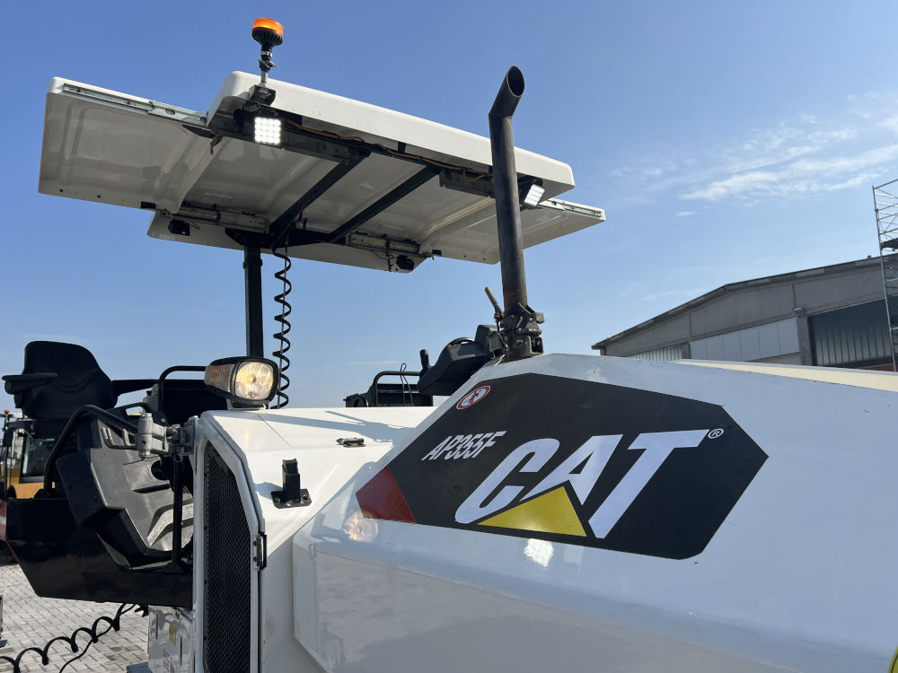 Usato 2016 Caterpillar AP 355F