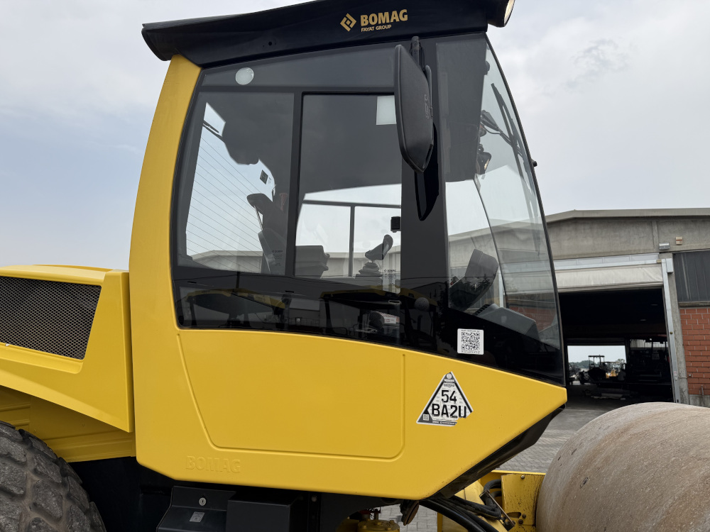 Usato 2021 Bomag BW 216 DH-5