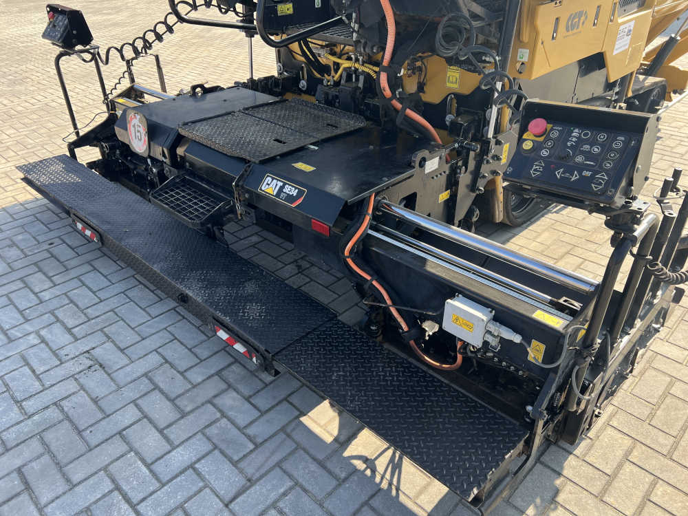 Usato 2020 Caterpillar AP 355F