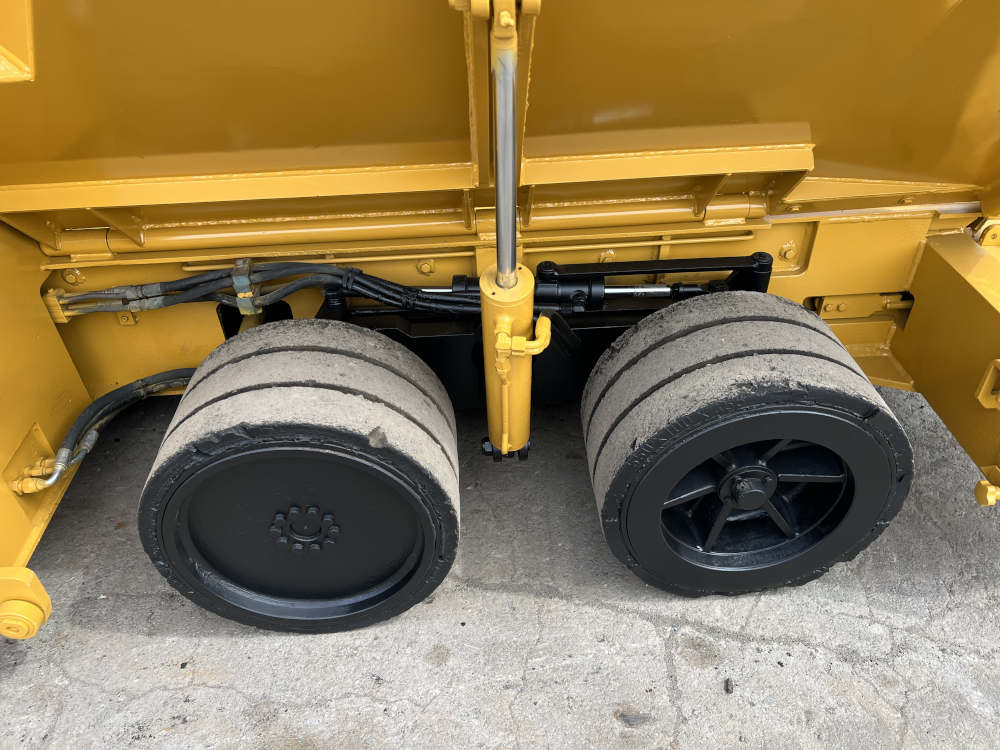 Usato 2007 Caterpillar AP 600 -150-