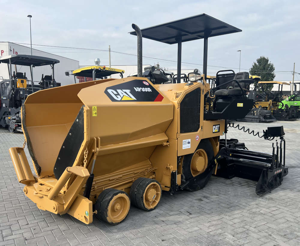 Usato 2018 Caterpillar AP 300F