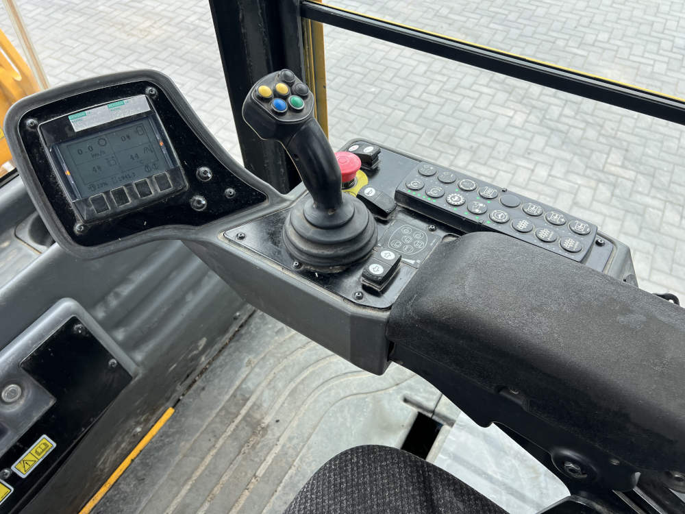 Usato 2017 Caterpillar CD 8