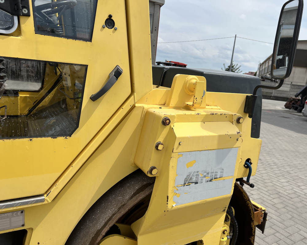 Usato 2001 Bomag BW 151 AD-2