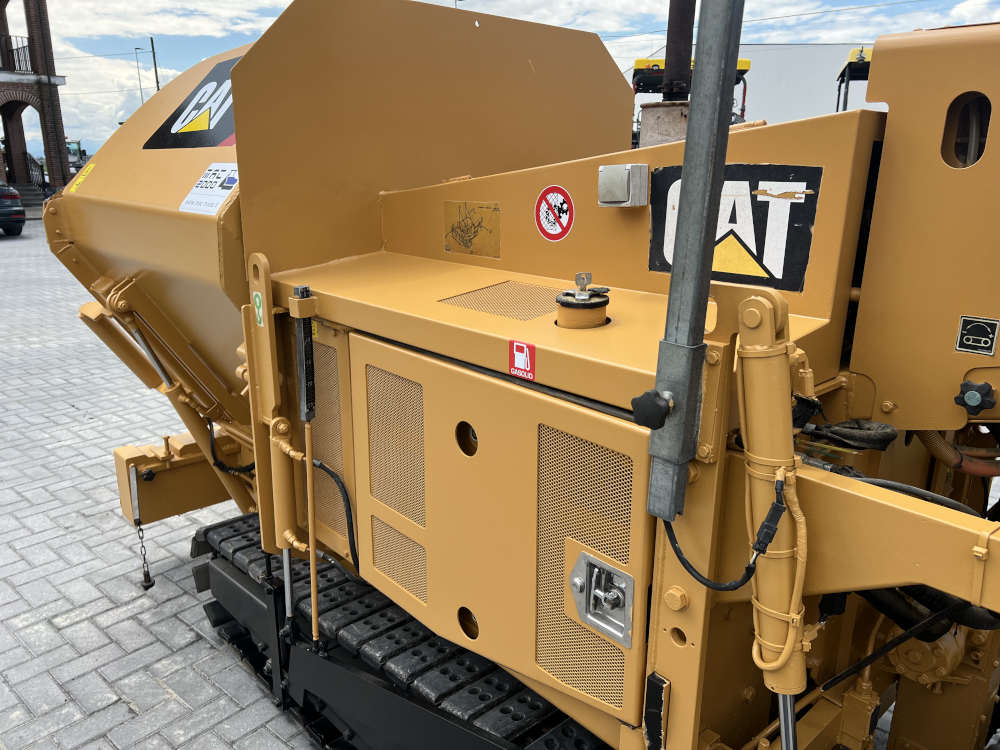 Usato 2017 Caterpillar AP 255E
