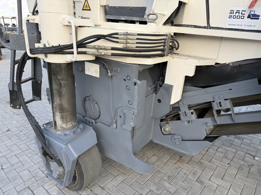 Usato 2001 Wirtgen W 1000F