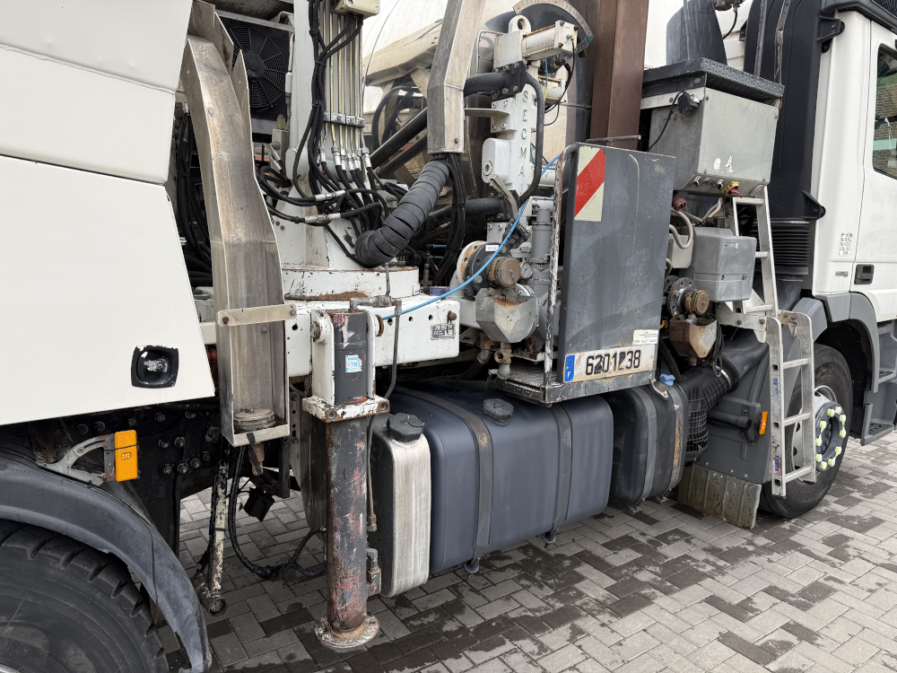 Usato 2008 Mercedes / Secmair 2536 / Chipsealer BCG 500