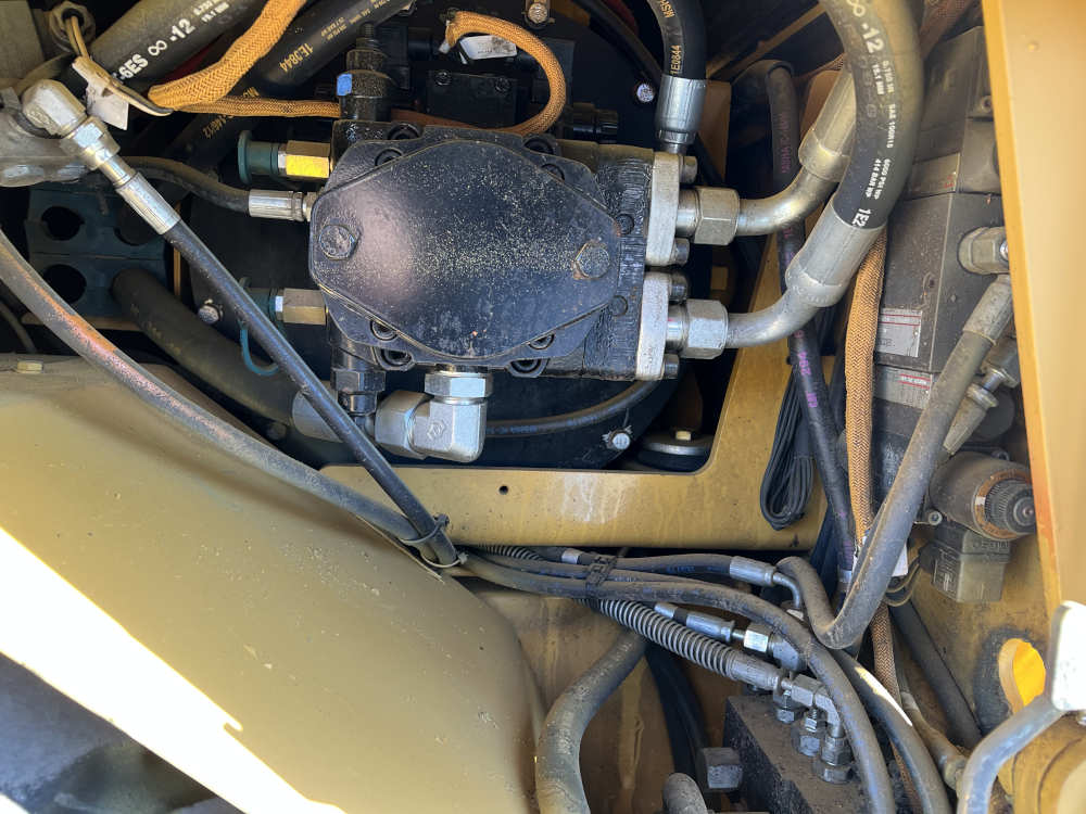 Usato 2008 Caterpillar AP 300 -146-