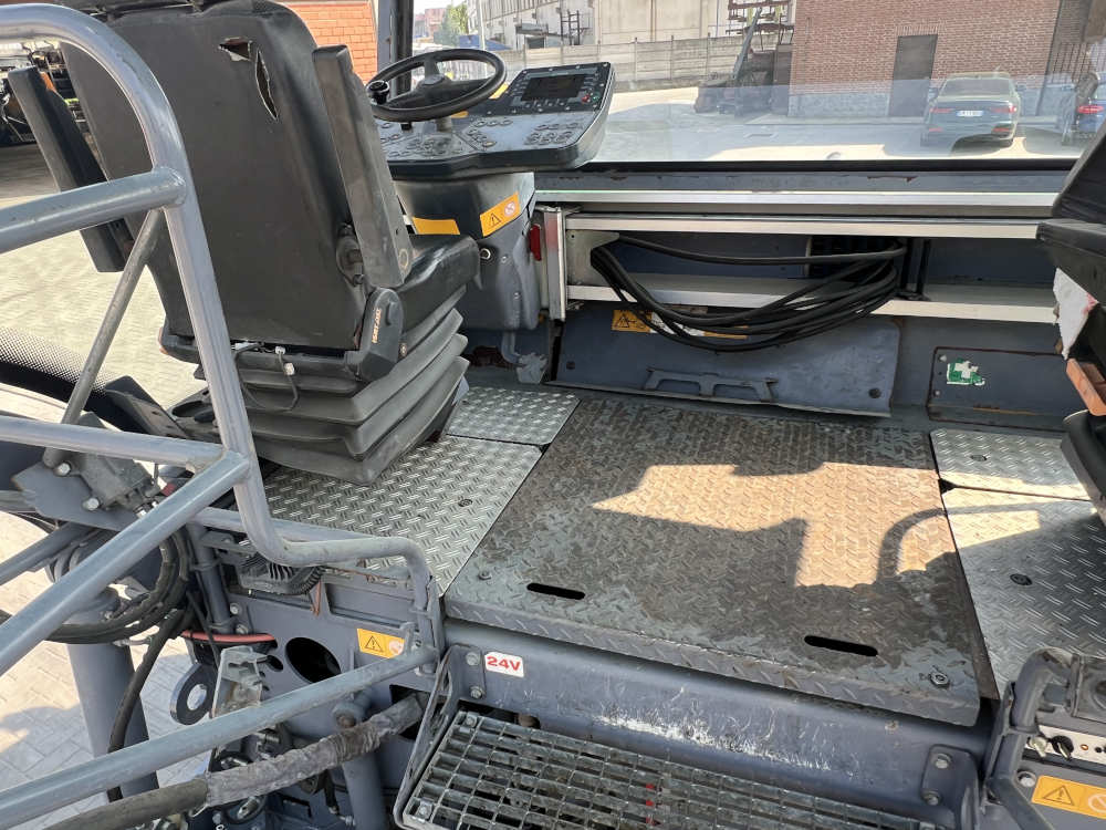 Usato 2013 Vogele S 1803-3i