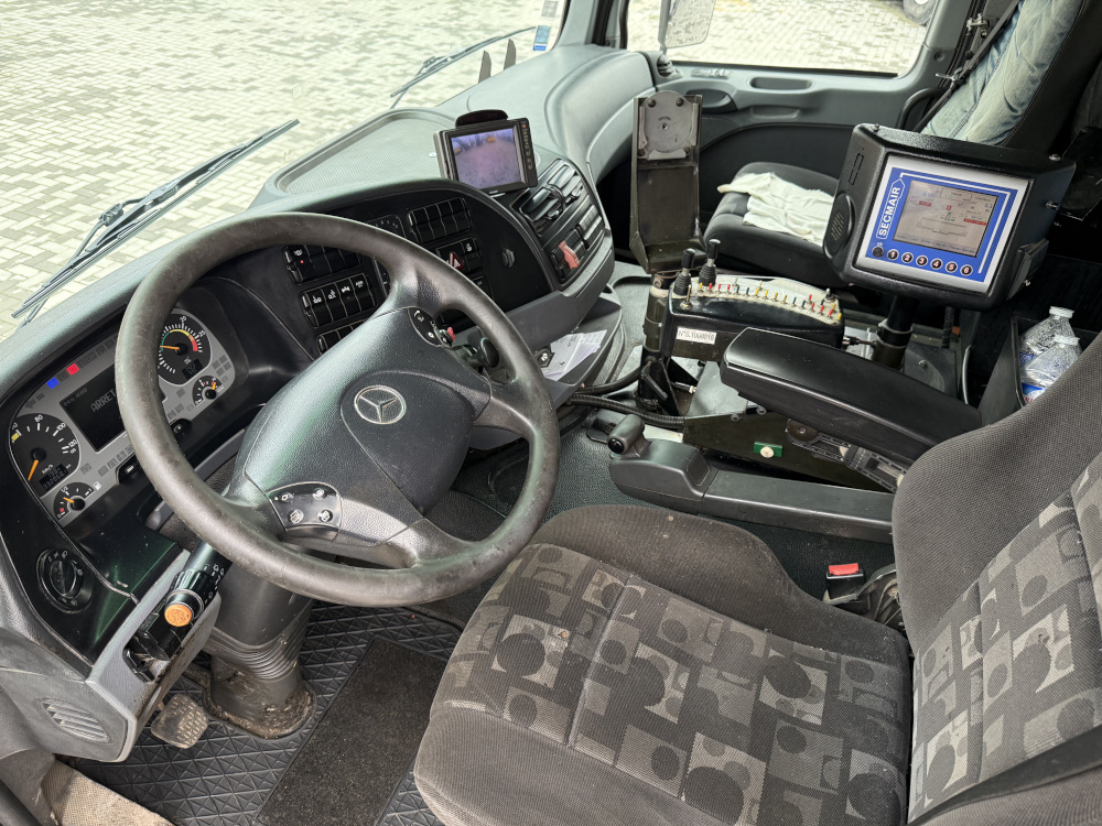 Usato 2008 Mercedes / Secmair 2536 / Chipsealer BCG 500