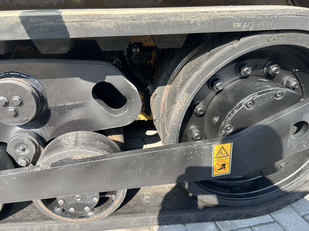 Usato 2016 Caterpillar AP 355F