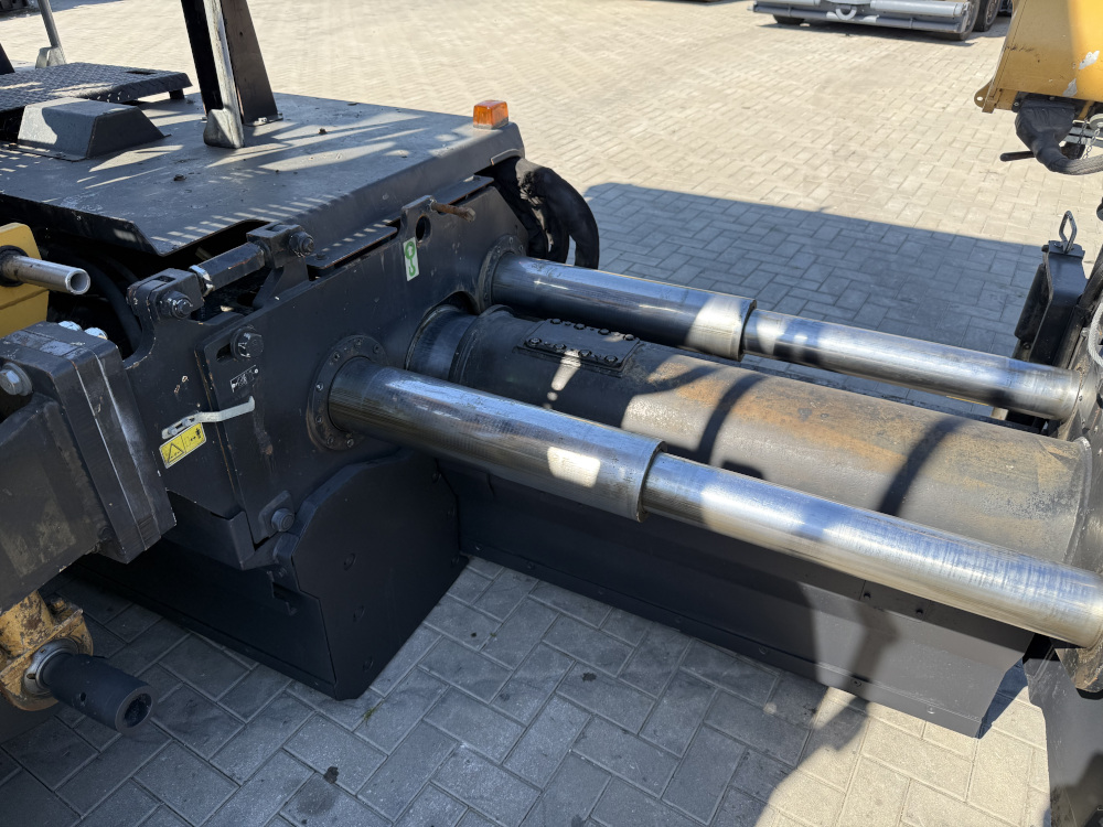 Usato 2010 Caterpillar AP 600D