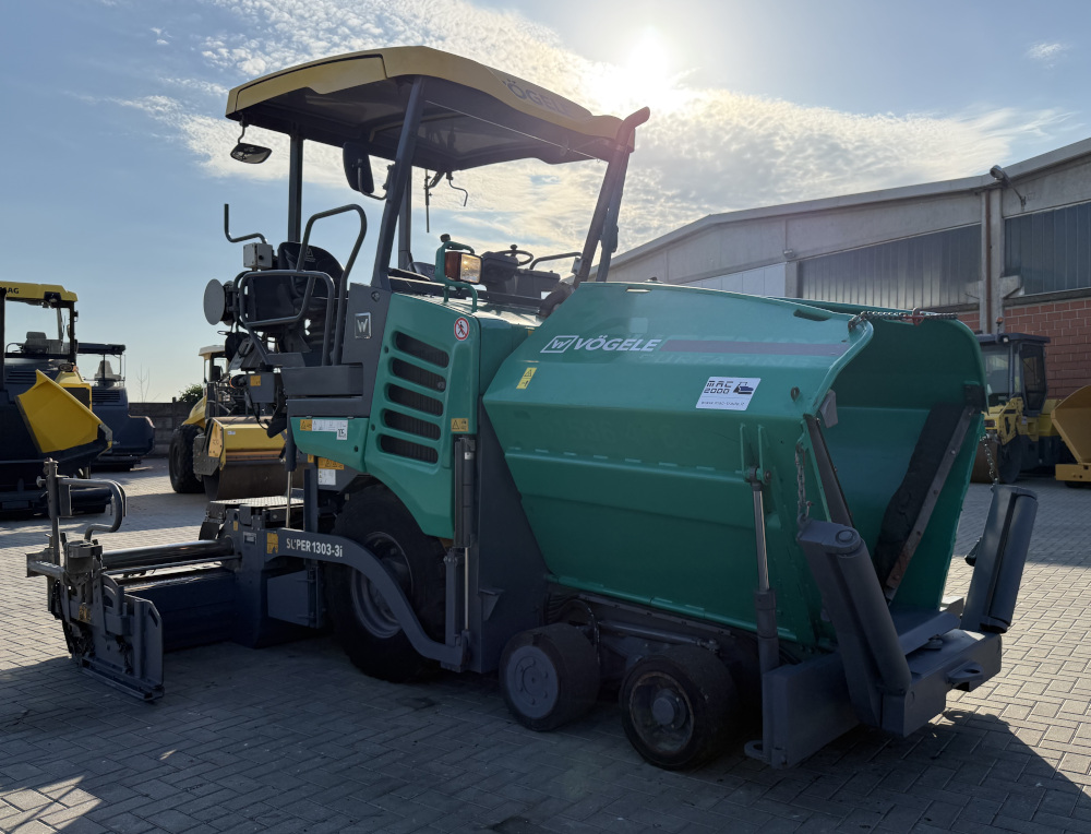 Usato 2021 Vogele S 1303-3i