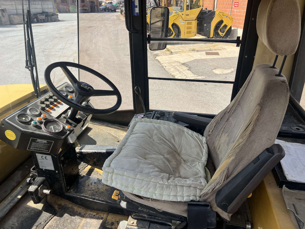 Usato 2002 Caterpillar PS 300B