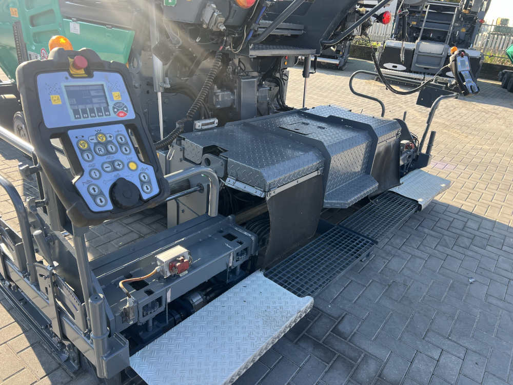 Usato 2018 Vogele S 1303-3i