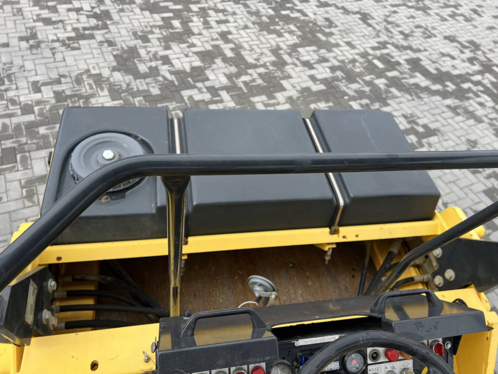 Usato 2004 Bomag BW 141 AD-2