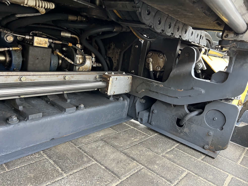 Usato 2019 Bomag BF 300 C-2