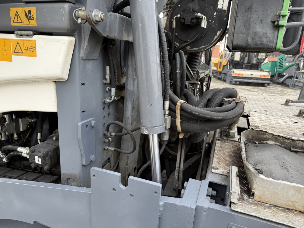 Usato 2013 Vogele S 1800-2