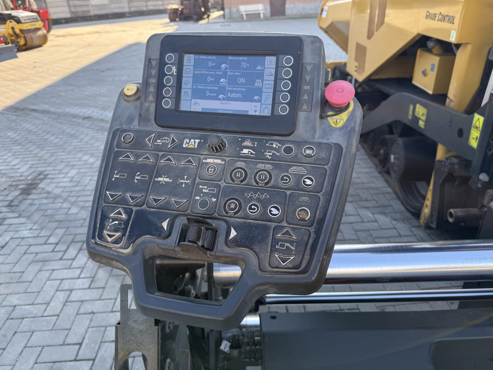 Usato 2017 Caterpillar AP 655F