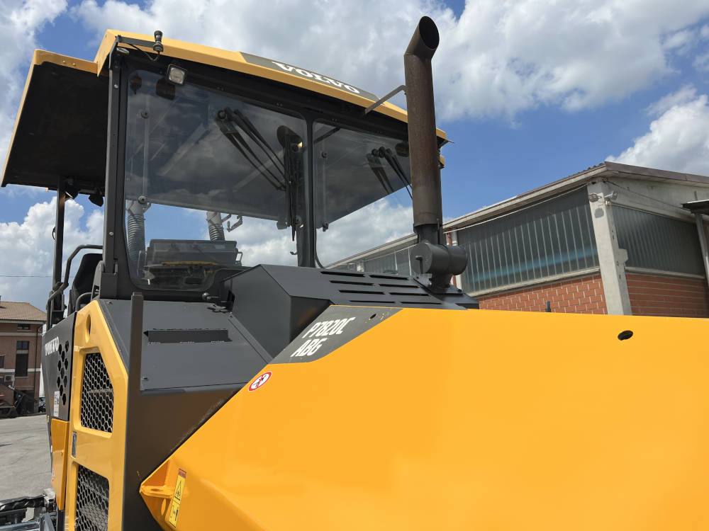 Usato 2014 Volvo P7820C