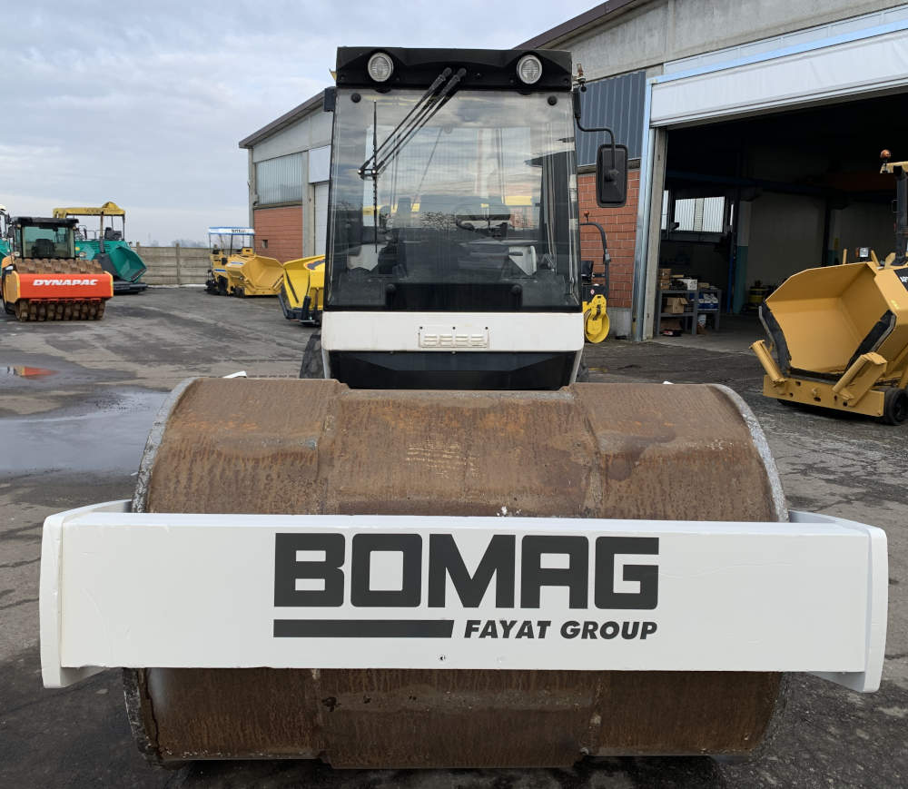Usato 2004 Bomag BW 213 DH-4 (Deep Impact)