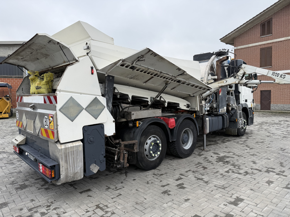 Usato 2008 Mercedes / Secmair 2536 / Chipsealer BCG 500