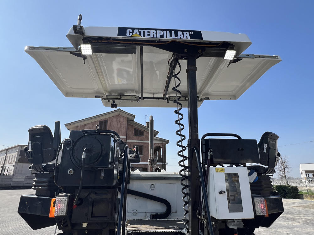 Usato 2016 Caterpillar AP 355F