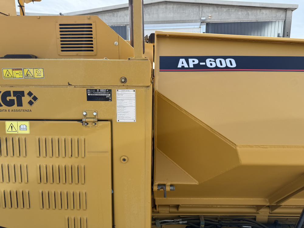 Usato 2007 Caterpillar AP 600