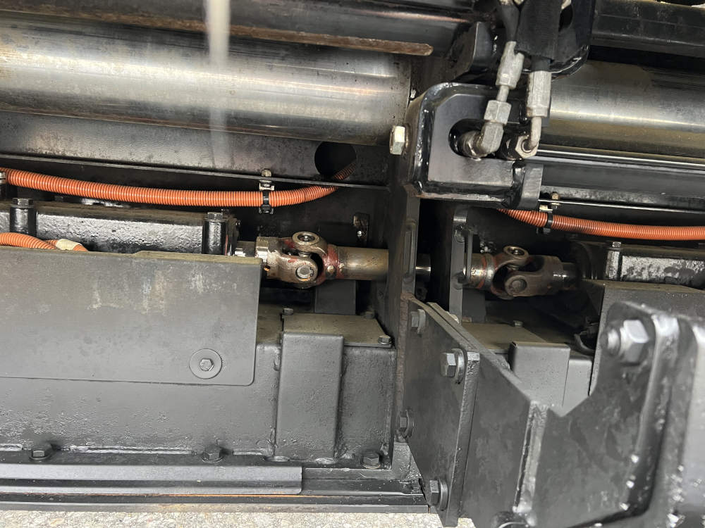 Usato 2014 Caterpillar AP 300D -138-