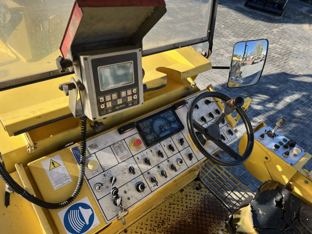 Usato 2009 Bomag BM 1300/30