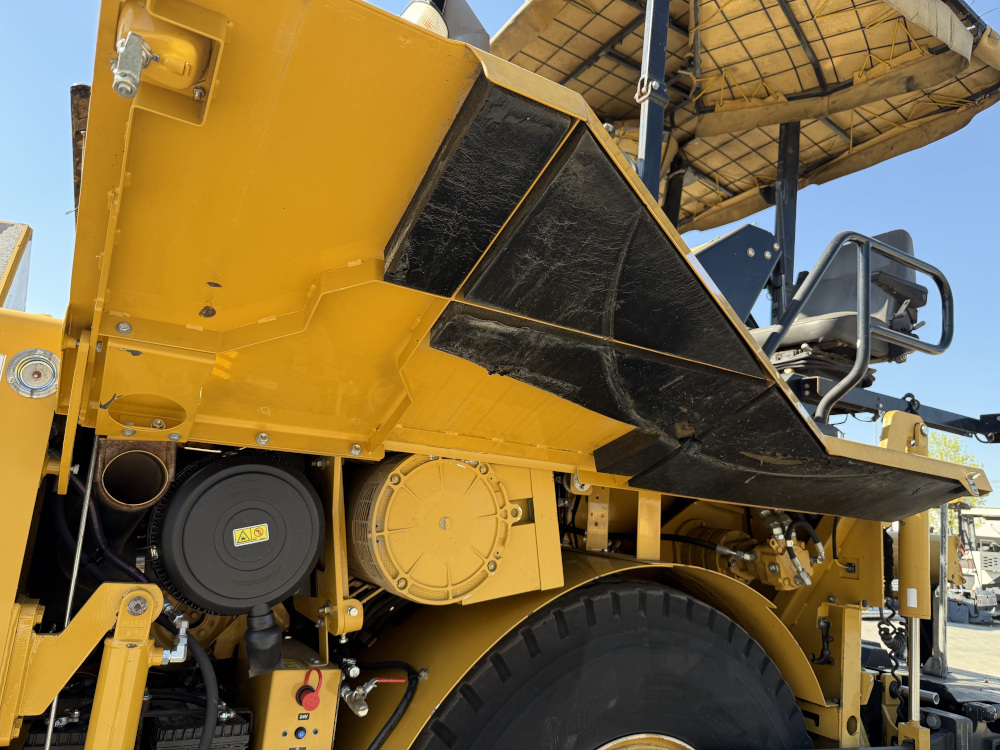 Usato 2010 Caterpillar AP 600D