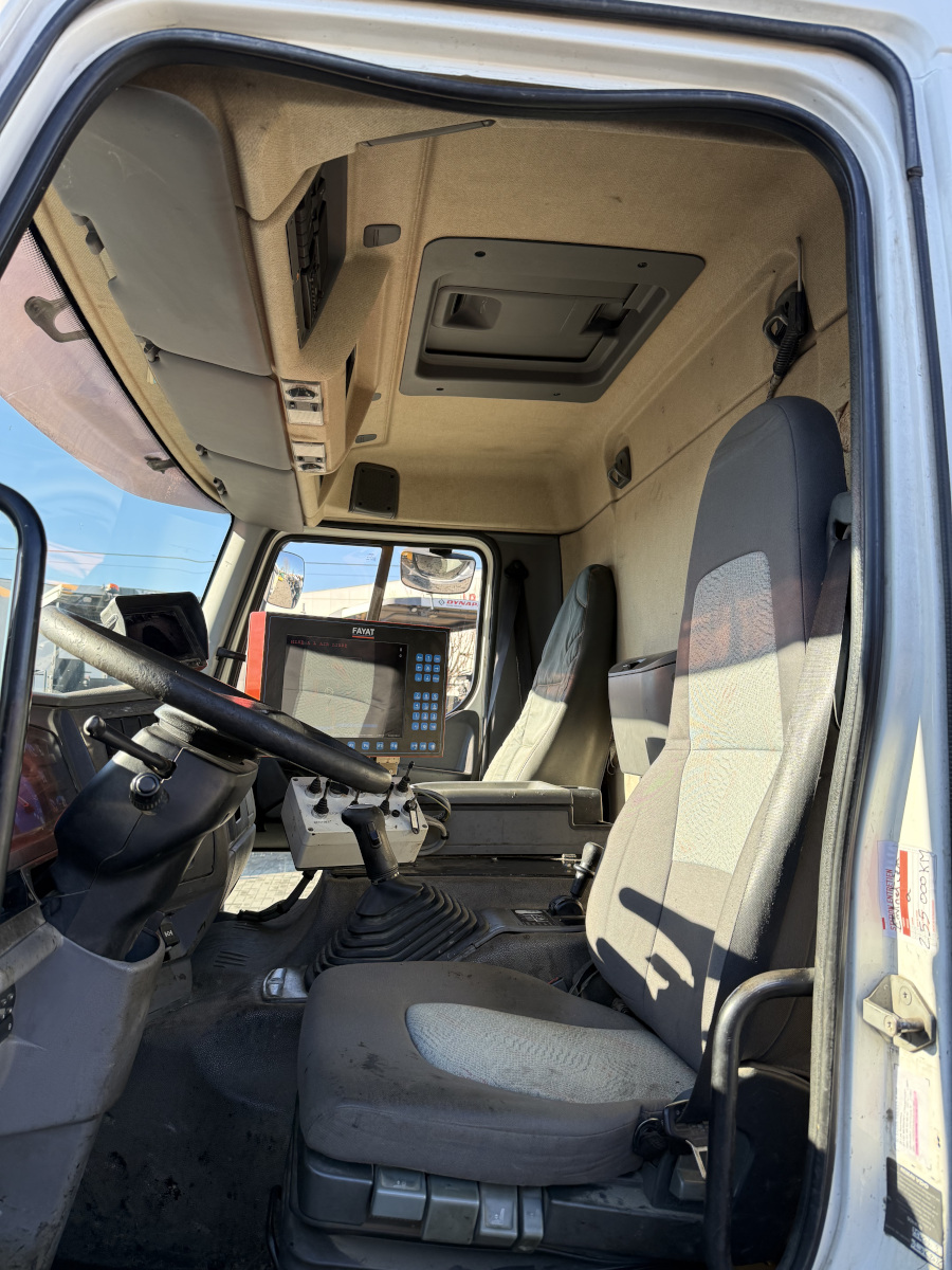 Usato 2005 Renault / Rincheval Premium 320 Dci / EPA