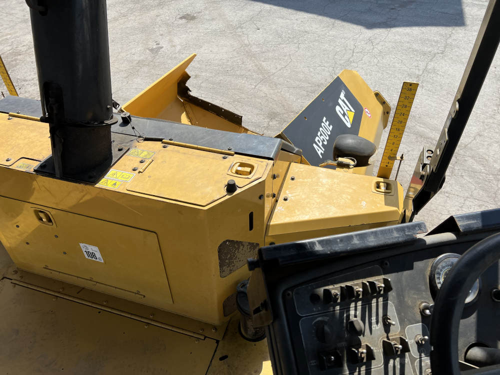 Usato 2014 Caterpillar AP 500E -222-