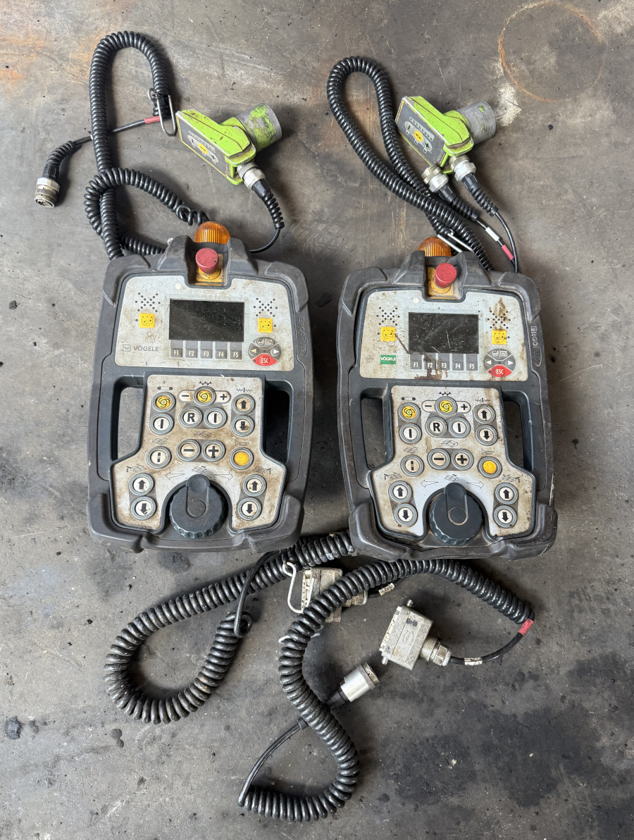 Usato 2021 Vogele S 1303-3i
