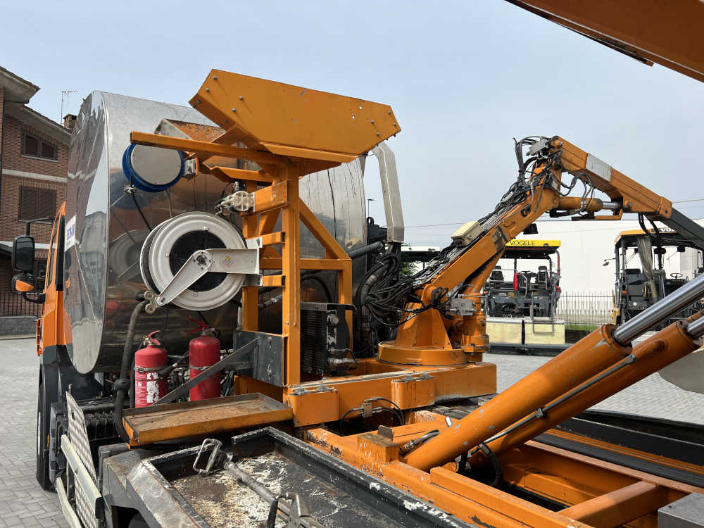 Usato 2012 Daf / Secmair CF 85.460 / Secmair Chipsealer BCG 500
