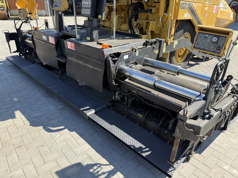 Usato 2010 Caterpillar AP 600D