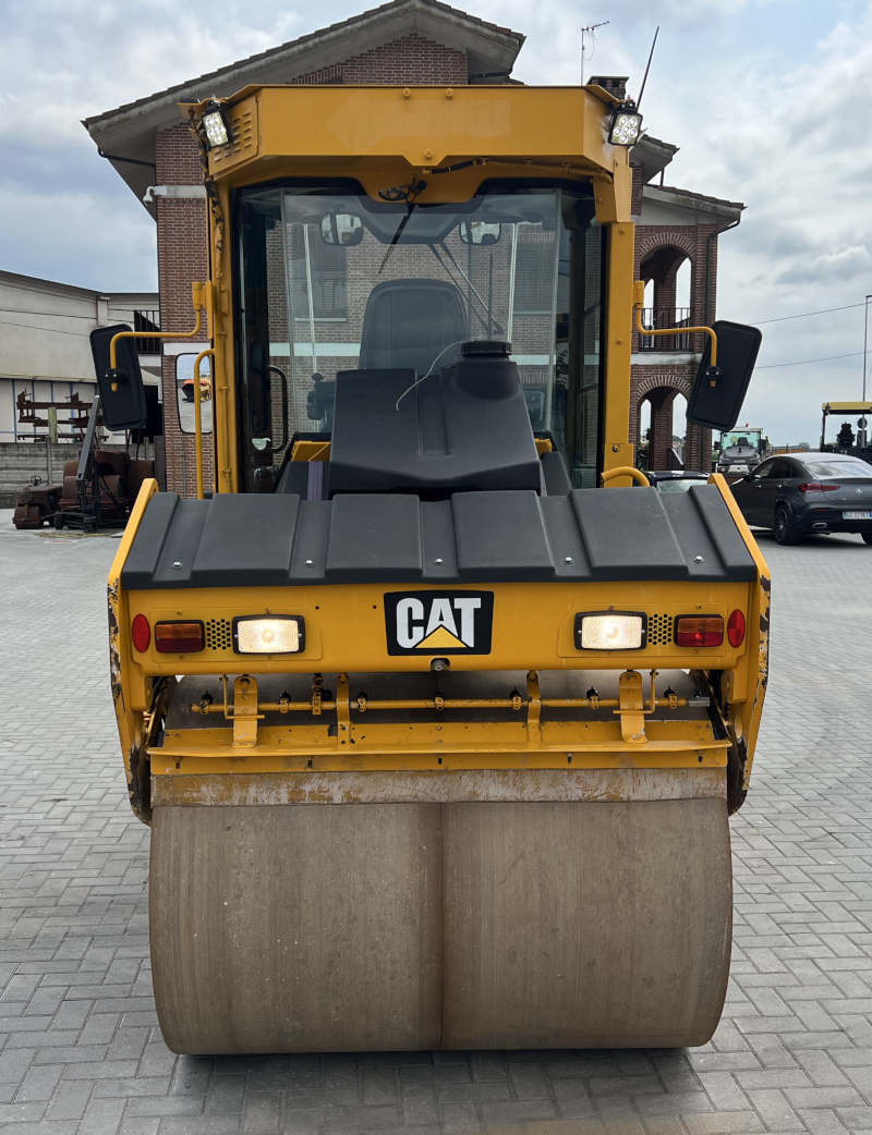 Usato 2017 Caterpillar CD 8