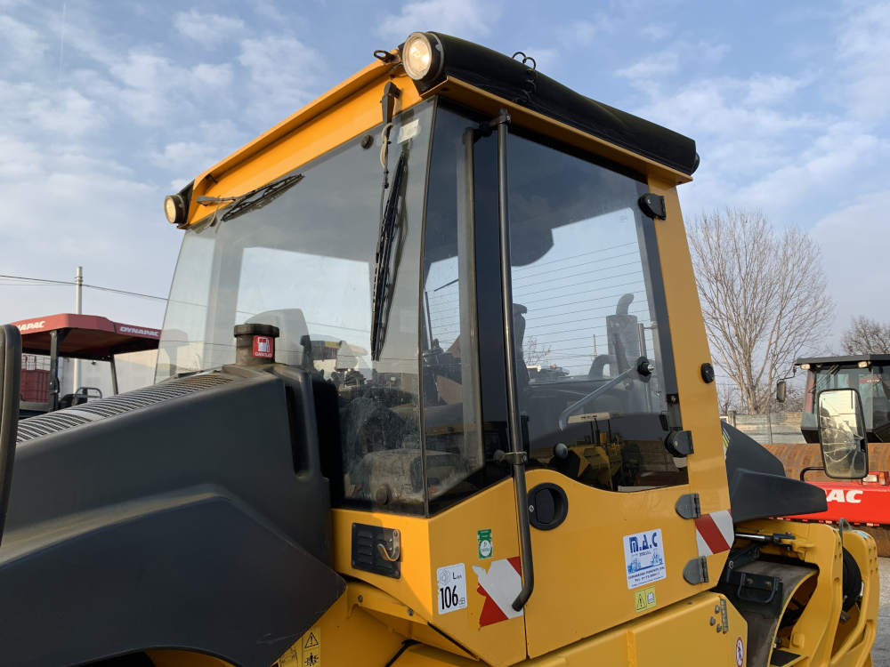 Usato 2010 Bomag BW 174 AP-4 AM