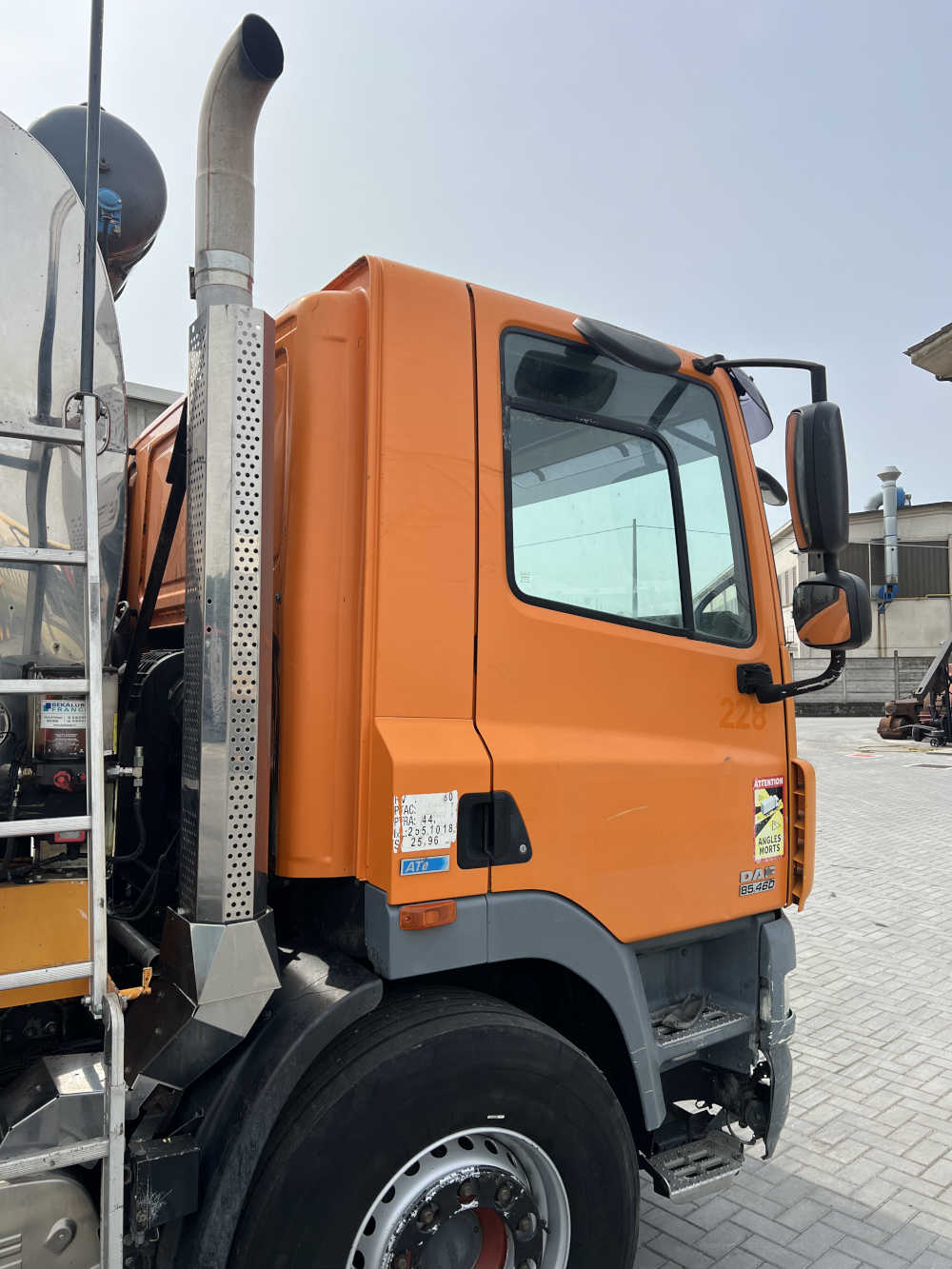 Usato 2012 Daf / Secmair CF 85.460 / Secmair Chipsealer BCG 500