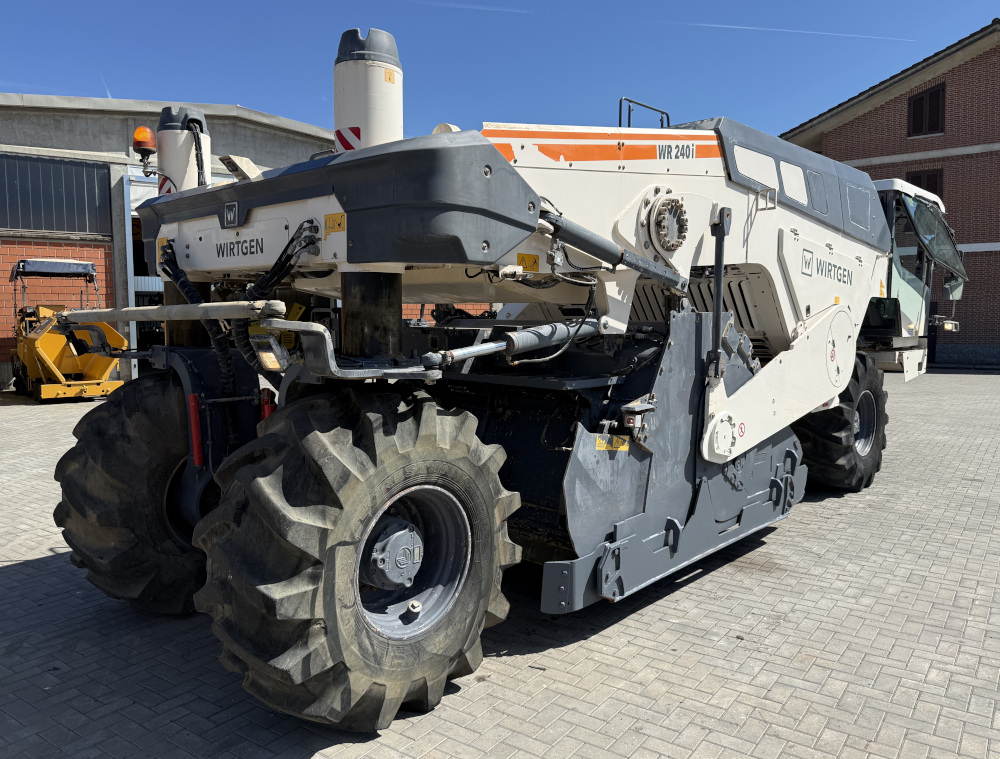 Usato 2016 Wirtgen WR 240i